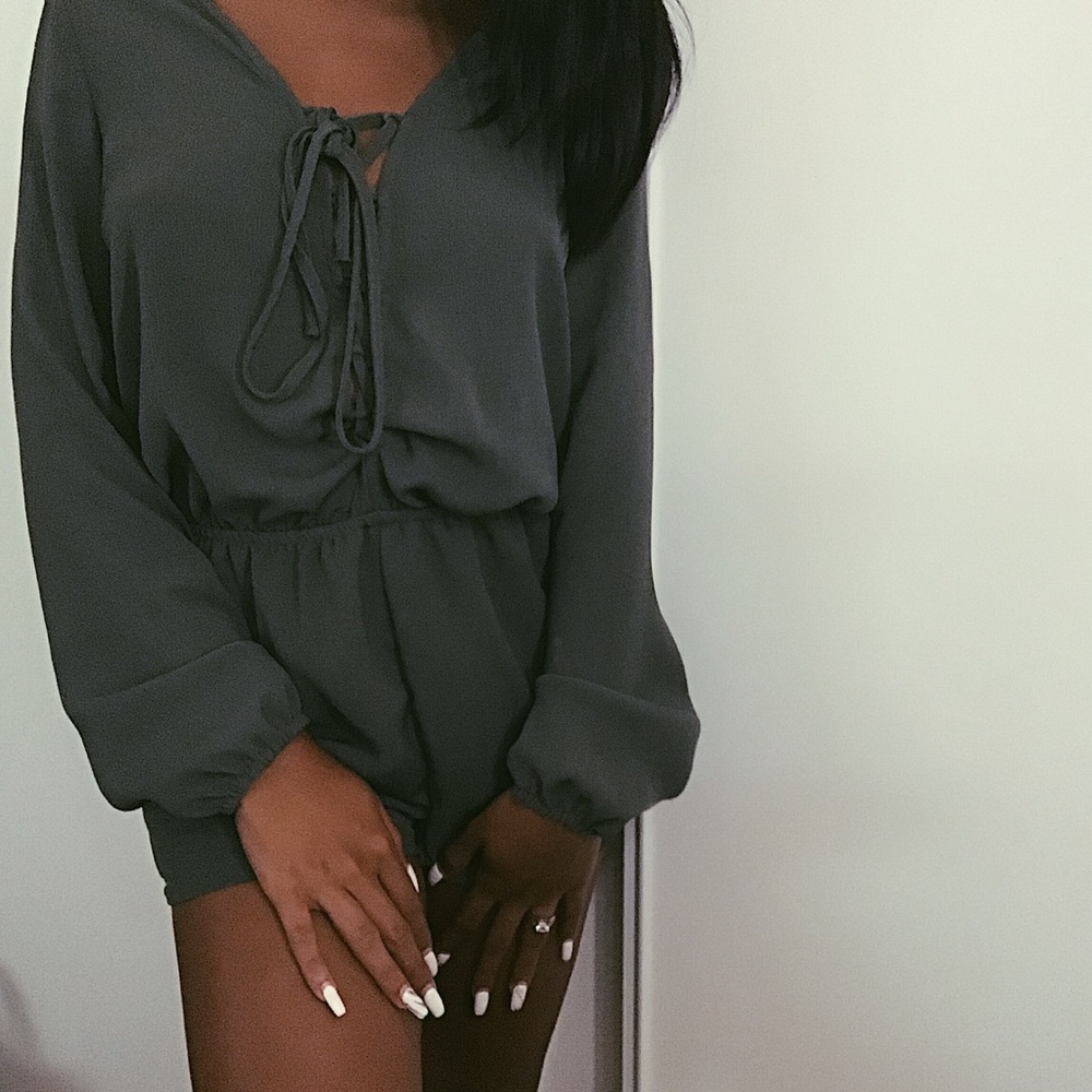 FOREVER 21 dark green romper 🌿